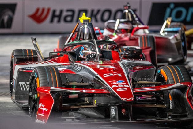 Nyck de Vries driving for MAHINDRA RACING Formula E Team during Race One in the London E-Prix at the ExCel Centre, London Docklands, UK on 15 August 2026. Copyright: xPhilxHutchinsonx 45350100