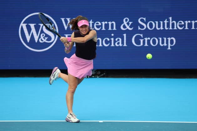 August 15, 2026, Mason, Oh, USA: Cincinnati Open Tennis 2026 - Zeynep Sonmez plays a ball against Amanda Anisimova. ZUMAPress Mason USA - ZUMAn24_ 20260815_zaf_n24_051 Copyright: xWallyxNellx