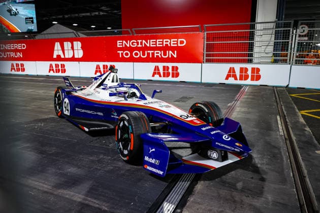 Pascal Wehrlein, Porsche Formula E Team, No. 94 during the race, ABB FIA Formula E World Championship, 2026 London e-Prix, United Kingdom, Season 12 (2025–26), Round 16, July 15, 2026, ABB FIA Formula E World Championship, London e-Prix 2026, United Kingdom, Season 12 (2025–26), Round 16, July 15, 2026, London Copyright: xEibner-Pressefoto LauraxRoemerx EP_LRR