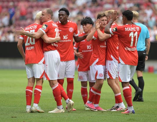 William Böving scores the goal to make it 2–1, photographed during the soccer friendly match between Mainz 05 and FC Bournemouth on August 15, 2026, in Mainz. DFL and DFB regulations prohibit any use of photographs as image sequences and or QUASI VIDEO