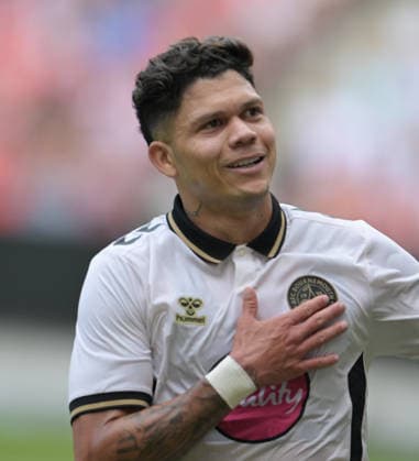 Evanilson celebrates his goal to make it 1–1, photographed during the soccer friendly match between Mainz 05 and FC Bournemouth on August 15, 2026, in Mainz. DFL and DFB regulations prohibit any use of photographs as image sequences and or QUASI-VIDEO