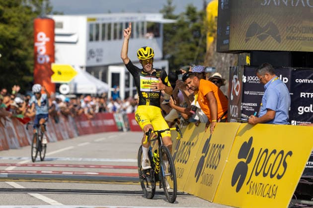 87th Volta A Portugal - 9th Stage Alexis Guerin of France and the Anicolor-Campicarn Cycling Team celebrates his win on the stage during the 9th stage from Paredes to Mondim de Basto Sra da Graca of the Volta a Portugal 2026 in Fafe, Portugal, on August 15, 2026. Mondim de Basto Braga Portugal  Copyright: xMiguelxLemosx originalFilename:lemos-87thvolt260815_np8Xe