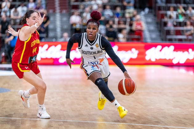 Basketball Ludwigsburg, August 15, 2026; DBB Women s National Team 2026; Friendly Match: Germany (GER) vs. Spain (ESP); Alexis Peterson Smalls (Germany, No. 01); Iyana Martin (Spain, No. 44)