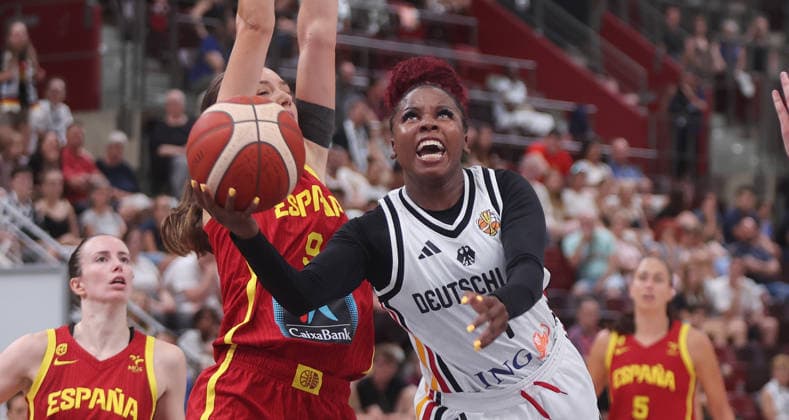 Ludwigsburg, Women s International Basketball Game, Germany vs. Spain, Alexis Petersen Smalls (GER)