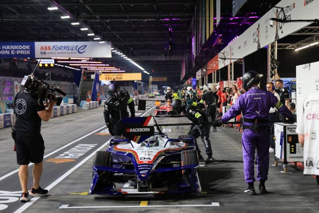 Pascal Wehrlein (GER) in a Porsche 94 during a fast-charge pit stop in the pit lane, Race 1, FIA Formula E World Championship, Season 12, London E-Prix, August 15, 2026, Excel Exhibition Center,