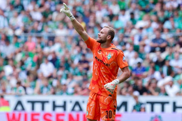 Goalkeeper Alexander Schlager of Werder Bremen gestures during the friendly match between Werder Bremen and AJ Auxerre at Weserstadion on August 15, 2026, in Bremen, Germany Photo by Marco Steinbrenner, DeFodi Images Goalkeeper Alexander Schlager of Werder Bremen gestures during the friendly match between Werder Bremen and AJ Auxerre at the Weserstadion on August 15, 2026 in Bremen, Germany Photo by Marco Steinbrenner, DeFodi Images Photo by Marco Steinbrenner, DeFodi Images