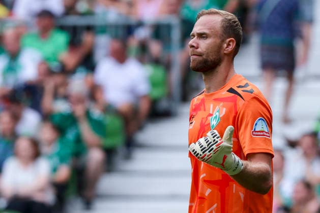 Goalkeeper Alexander Schlager of Werder Bremen gestures during the friendly match between Werder Bremen and AJ Auxerre at Weserstadion on August 15, 2026, in Bremen, Germany Photo by Marco Steinbrenner, DeFodi Images Goalkeeper Alexander Schlager of Werder Bremen gestures during the friendly match between Werder Bremen and AJ Auxerre at the Weserstadion on August 15, 2026 in Bremen, Germany Photo by Marco Steinbrenner, DeFodi Images Photo by Marco Steinbrenner, DeFodi Images