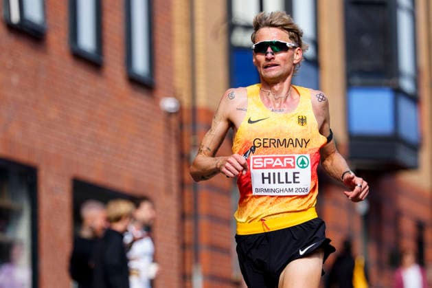 BIRMINGHAM, GREAT BRITAIN - AUGUST 16, 2026 : Erik HILLE (GER Germany) competing in the marathon during the European Athletics Championships at Alexander Stadium on August 16, 2026 in Birmingham, Great Britain. Great Britain Copyright: xLeahxKohringx