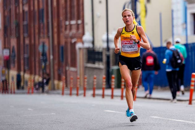 BIRMINGHAM, GREAT BRITAIN - AUGUST 16, 2026 : Laura HOTTENROTT (GER Germany) competing in the marathon during the European Athletics Championships at Alexander Stadium on August 16, 2026 in Birmingham, Great Britain. Great Britain Copyright: xLeahxKohringx