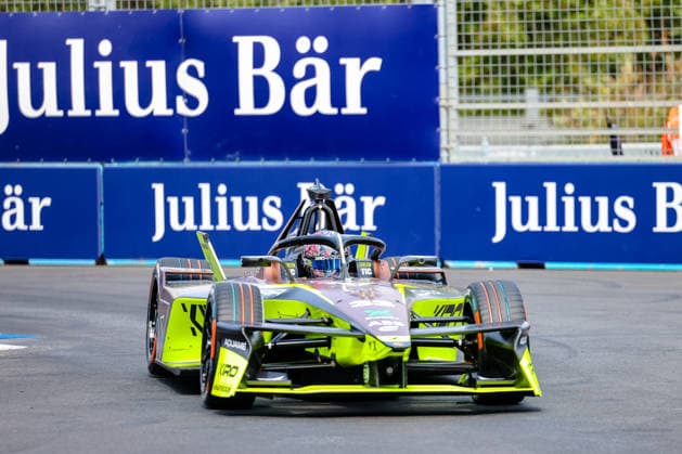 Dan Ticktum, Cupra Kiro, No. 33, during qualifying, ABB FIA Formula E World Championship, 2026 London e-Prix, United Kingdom, Season 12 (2025–26), Round 17, July 16, 2026, ABB FIA Formula E World Championship, 2026 London e-Prix, United Kingdom, Season 12 (2025–26), Round 17, July 16, 2026, London Copyright: xEibner-Pressefoto LauraxRoemerx EP_LRR