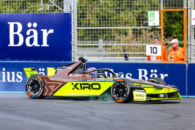 Dan Ticktum (Cupra Kiro, No. 33) overshoots the brakes during qualifying, ABB FIA Formula E World Championship, 2026 London e-Prix, United Kingdom, Season 12 (2025–26), Round 17, July 16, 2026, ABB FIA Formula E World Championship, 2026 London e-Prix, United Kingdom, Season 12 (2025–26), Round 17, July 16, 2026, London Copyright: xEibner-Pressefoto LauraxRoemerx EP_LRR