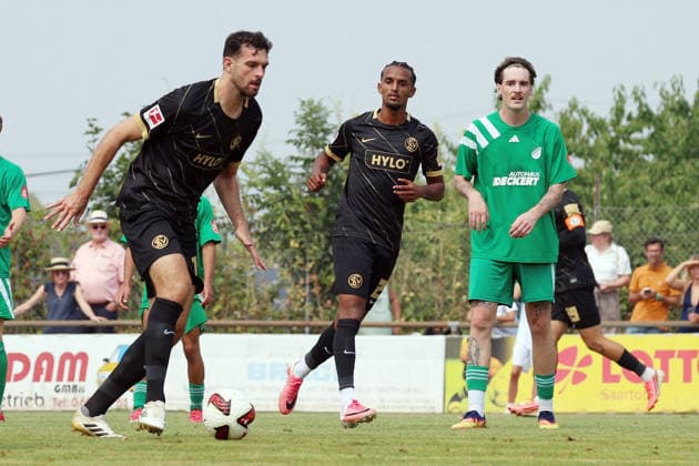 August 16, 2026, xrekx, Soccer Friendly Match, SV Auersmacher vs. SV Elversberg, Luca Pfeiffer, SV Elversberg. DFL and DFB regulations prohibit any use of photographs as image sequences and or quasi-video. Auersmacher