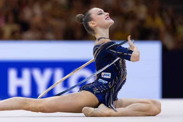 World Rhythmic Gymnastics Championships: Darja Varfolomeev of Germany during her hoop routine. World Rhythmic Gymnastics Championships, August 11–16, at the Festhalle in Frankfurt am Main. Individual Finals, Frankfurt am Main, Hesse, Germany, Festhalle