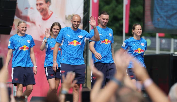 RB Leipzig – Bundesliga Season Opener, Leipzig, August 16, 2026, Festival grounds in front of the Red Bull Arena, soccer, Bundesliga 1, RB Leipzig, season opener, Pictured: Season Heat Up 2026 stage, team presentation, male and female goalkeepers, For editorial use only, Picture Point