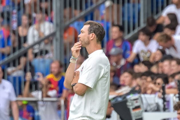 Stephan Lichtsteiner, FC Basel; coach gesturing, GER; FC Basel vs. FC Barcelona; soccer; friendly match; 2026–2027 season, August 16, 2026 GER, FC Basel vs. FC Barcelona, soccer, friendly match, 2026–2027 season, August 16, 2026 Basel Copyright: xEibner-Pressefotox EP_THS