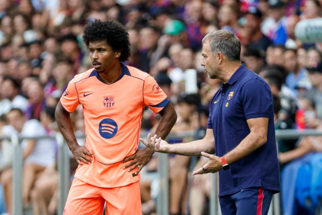Karim Adeyemi (FC Barcelona), 14, and Hansi Flick (FC Barcelona), coaches in dialogue, in conversation, exchanging ideas, communicating; Switzerland, soccer, friendly match, 2026–2027, FC Basel vs. FC Barcelona, August 16, 2026, St. Jakob Park, Basel, Switzerland Copyright: xGrantxHubbsx
