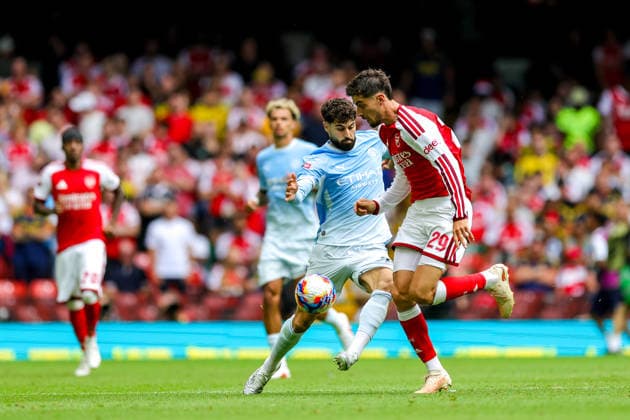 Arsenal v Manchester City, FA Community Shield Josko Gvardiol (24) of Manchester City tussles with Kai Havertz (29) of Arsenal during the FA Community Shield match between Arsenal and Manchester City at Millenium Stadium, Cardiff, UK on 16 August 2026. Editorial use only DataCo restrictions apply See www.football-dataco.com , Copyright: xNigelxKeenex PSI-24687-0034