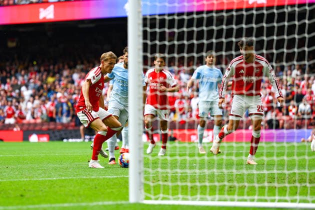 Arsenal v Manchester City, FA Community Shield Goal 3-0 Martin Odegaard (8) of Arsenal scores a goal during the FA Community Shield match between Arsenal and Manchester City at Millenium Stadium, Cardiff, UK on 16 August 2026. Editorial use only DataCo restrictions apply See www.football-dataco.com , Copyright: xNigelxKeenex PSI-24687-0039
