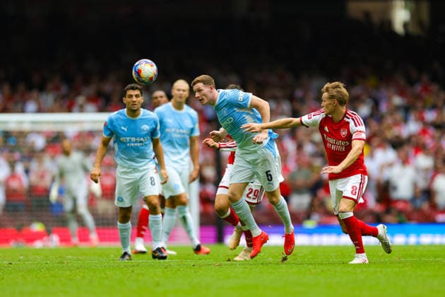 Arsenal v Manchester City, FA Community Shield Elliot Anderson (5) of Manchester City heads the ball during the FA Community Shield match between Arsenal and Manchester City at Millenium Stadium, Cardiff, UK on 16 August 2026. Editorial use only DataCo restrictions apply See www.football-dataco.com , Copyright: xNigelxKeenex PSI-24687-0040