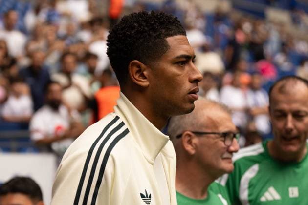 August 16, 2026: Soccer – FC Schalke 04 vs. Real Madrid, friendly match at the Veltins Arena in Gelsenkirchen; Jude Bellingham arrives with Real Madrid, 5 IMPORTANT NOTICE: In accordance with the guidelines of the DFL and the DFB, it is prohibited to use or allow the use of photographs taken in the stadium and or during the match in the form of sequential images and or video-like photo series. Copyright: xJamesxZabelx