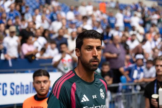 August 16, 2026: Soccer – FC Schalke 04 vs. Real Madrid, Friendly Match at the Veltins Arena in Gelsenkirchen; Real Madrid Assistant Coach Sami Khedira Arrives at the Stadium; IMPORTANT NOTICE: In accordance with DFL and DFB regulations, it is prohibited to use or allow the use of photographs taken in the stadium and or during the match in the form of sequential images and or video-like photo series Copyright: xJamesxZabelx