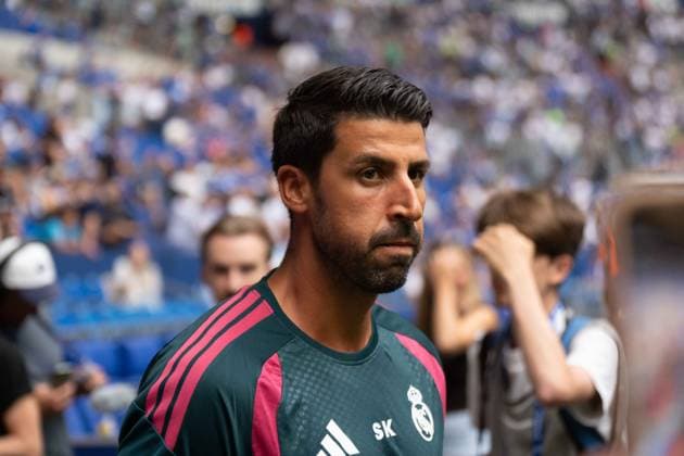 August 16, 2026: Soccer – FC Schalke 04 vs. Real Madrid, Friendly Match at the Veltins Arena in Gelsenkirchen; Real Madrid Assistant Coach Sami Khedira Arrives at the Stadium; IMPORTANT NOTICE: In accordance with DFL and DFB regulations, it is prohibited to use or allow the use of photographs taken in the stadium and or during the match in the form of sequential images and or video-like photo series Copyright: xJamesxZabelx