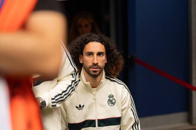 August 16, 2026: Soccer – FC Schalke 04 vs. Real Madrid, friendly match at the Veltins Arena in Gelsenkirchen; Marc Cucurella of Real Madrid arrives at the stadium, 17 IMPORTANT NOTICE: In accordance with the guidelines of the DFL and the DFB, it is prohibited to use or allow the use of photographs taken inside the stadium and or during the match in the form of sequential images and or video-like photo series. Copyright: xJamesxZabelx