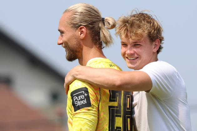 August 16, 2026, xrekx, Soccer Friendly Match, SV Auersmacher vs. SV Elversberg, from left: Tim Boss, SV 07 Elversberg, Cole Campbell, SV 07 Elversberg. DFL and DFB regulations prohibit any use of photographs as image sequences and or quasi-video. Auersmacher