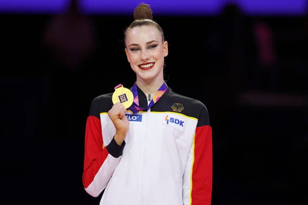 Darja Varfolomeev (GER) shows off her gold medal after the ribbon final at the 2026 Rhythmic Gymnastics World Championships in Frankfurt am Main, Germany, on August 16, 2026 Darja Varfolomeev (GER) presents her gold medal after the ribbon final at the 2026 Rhythmic Gymnastics World Championships in Frankfurt am Main, Germany, on August 16, 2026 Copyright: HMBxMedia xHeikoxBecker