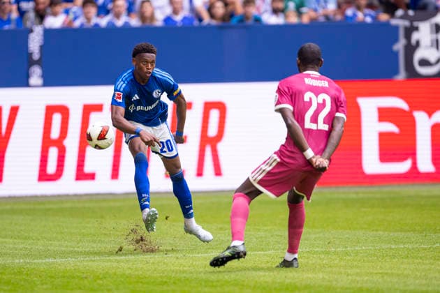 August 15, 2026, Soccer, Friendly Match: FC Schalke 04 vs. Real Madrid CF, Junior Adamu (FC Schalke 04), Antonio Rüdiger (Real Madrid CF), Gelsenkirchen, Veltins Arena, North Rhine-Westphalia, Germany, xRHR, PHOTO DEx Copyright: DennisxEwert RHR-FOTOx RHR-FOTO DE