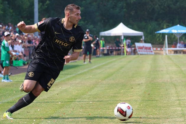 August 16, 2026, xrekx, Soccer Friendly Match, SV Auersmacher vs. SV Elversberg, Luca Sirch, SV Elversberg. DFL and DFB regulations prohibit any use of photographs as image sequences and or quasi-video. Auersmacher