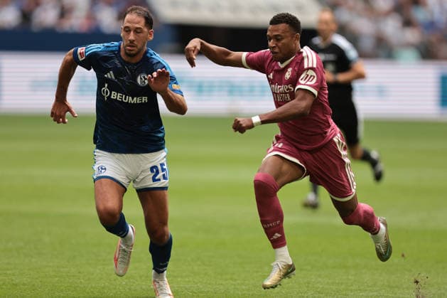 Nikola Katic of FC Schalke 04 and Kylian Mbappé of Real Madrid during the friendly match between FC Schalke 04 and Real Madrid CF. Copyright Thomas Pakusch Copyright: Thomas Pakusch