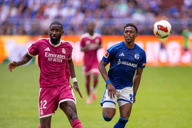 August 15, 2026, Soccer, Friendly Match: FC Schalke 04 vs. Real Madrid CF; Antonio Rüdiger (Real Madrid CF), Junior Adamu (FC Schalke 04); Gelsenkirchen, Veltins Arena, North Rhine-Westphalia, Germany; xRHR PHOTO DEx Copyright: DennisxEwert RHR-FOTOx RHR-FOTO DE