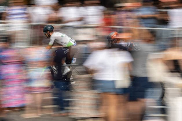 August 16, 2026, Porto, Porto, Portugal: Mondim de Basto, August 16 - Riders seen competing on the city of Porto during the 10th stage from Maia to Porto of the Volta a Portugal 2026 on August 16, 2026 in Porto, Portugal Porto Portugal - ZUMAl192 20260816_zsp_l192_019 Copyright: xMiguelxLemosx