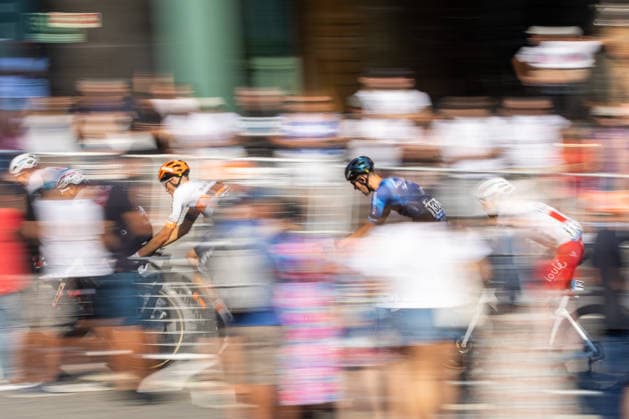 August 16, 2026, Porto, Porto, Portugal: Mondim de Basto, August 16 - Riders seen competing on the city of Porto during the 10th stage from Maia to Porto of the Volta a Portugal 2026 on August 16, 2026 in Porto, Portugal Porto Portugal - ZUMAl192 20260816_zsp_l192_022 Copyright: xMiguelxLemosx