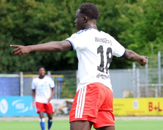 Regionalliga Nord 2026–2027 Season: Hamburger SV II vs. SV Drochtersen-Assel at Hoheluft 1 Stadium; 4 goals; Radin Amadou celebrates for HSV II