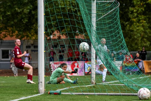 August 16, 2026, Soccer, 2026–2027 DFB Women s Cup Playoffs, Fortuna Köln vs. SG 99 Andernach: Isabel Pfeiffer, standing behind the goal, scored the opening goal for Andernach.