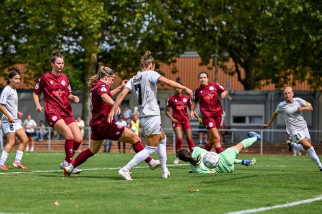 August 16, 2026, Soccer, 2026–2027 DFB Women s Cup Playoffs, Fortuna Cologne 99–7 SG Andernach (Carolin Schraa 7). Andernach just has to tap the ball into the goal. Anna Grassinger doesn t stand a chance either.