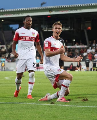 August 16, 2026, Germany, Aspach: VfB Stuttgart II vs. FC Viktoria Köln; from left: Jarzinho Ataide Malanga and goal scorer Oliver Rölke of VfB celebrate his goal to tie the game at 1–1