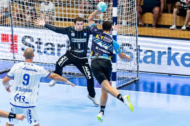 August 16, 2026, GER, Handball, Men, 2026–2027 Season, Wartburg Cup presented by Koetter Security, ThSV Eisenach vs. TVB Lemgo Lippe, Gian Attenhofer (ThSV Eisenach), 11, Constantin Moestl (TVB Lemgo Lippe), 99817 Eisenach, Werner Assmann, Halle am Sportpark, Thuringia, Germany