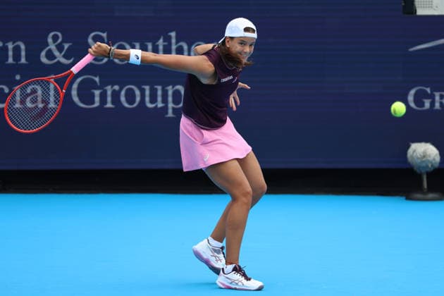 August 16, 2026, Mason, Oh, USA: Cincinnati Open Tennis 2026 - Emiliana Arango hits a ball against Iga Swiatek. 2026 08 16. ZUMAPress Mason USA - ZUMAn24_ 20260816_zaf_n24_070 Copyright: xWallyxNellx