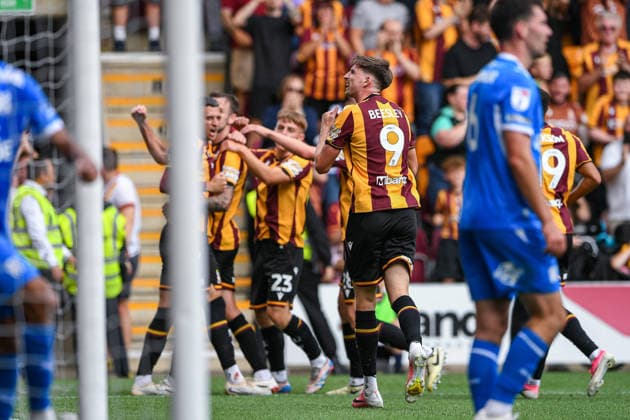 Jake Beesley of Bradford City celebrates the opening goal during the Sky Bet League 1 match between Bradford City and Peterborough at The Mbanq Stadium, Bradford, England on 15 August 2026.  Copyright: xTomxPearsonx PMI-7315-0004