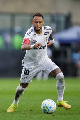 Soccer - Brasileirao 2026 - Vasco Da Gama v Santos RIO DE JANEIRO, BRAZIL - AUGUST 16: NEYMAR of Santos controls the ball during the match between Vasco Da Gama and Santos as part of Brasileirao 2026 at Sao Januario Stadium on August 16, 2026 in Rio de Janeiro, Brazil. Rio de Janeiro Sao Januario Stadium Brazil Copyright: xRuanoxCarneiroxRuanoxCarneirox