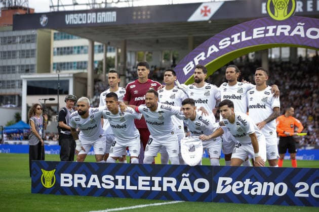 Soccer - Brasileirao 2026 - Vasco Da Gama v Santos RIO DE JANEIRO, BRAZIL - AUGUST 16: Players of Santos pose for a photo during the match between Vasco Da Gama and Santos as part of Brasileirao 2026 at Sao Januario Stadium on August 16, 2026 in Rio de Janeiro, Brazil. Rio de Janeiro Sao Januario Stadium Brazil Copyright: xRuanoxCarneiroxRuanoxCarneirox