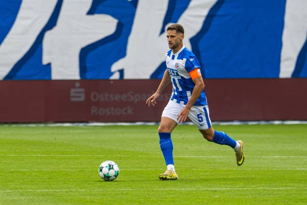 Rostock, Germany, August 16, 2026; 3. Liga 2026–2027, Matchday 2: FC Hansa Rostock vs. SV Waldhof Mannheim; Pictured: Marco Schuster, Hansa Rostock Copyright: xFotostandx xVoelkerx