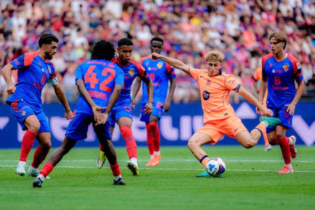 BASEL, SWITZERLAND - AUGUST 16: Fermin Lopez (Fermín López) (16 FC Barcelona, Barca in action during the friendly match between FC Basel 1893 and FC Barcelona at St. Jakob Park Stadium on August 16, 2026 in Basel, Switzerland. Copyright: xPriscilaxBütlerx xSPPx Sportspressphoto_SPR209492