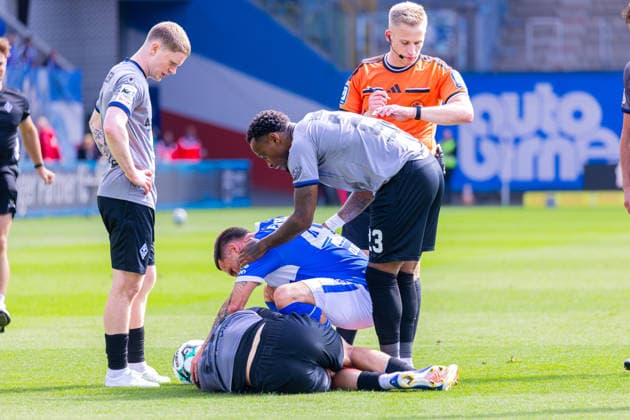 German 3rd Division, 2026–2027 Season, August 16, 2026, Matchday 2, FC Hansa Rostock vs. Waldhof Mannheim, Ostseestadion Asallari, Kushtrim Waldhof Mannheim, 20, Dajaku, Leon (FC Hansa Rostock), 43, Klünter, Lukas (Waldhof Mannheim), 24, Weller, Felix (Referee) Copyright: xMichellexLukax