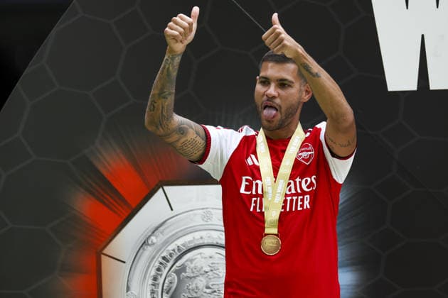 CARDIFF, WALES, AUG 16: Bruno Guimaraes of Arsenal with winners medal after Arsenal win the FA Community Shield match between Arsenal and Manchester City at the Millennium Stadium in Cardiff, Wales on 16th of August (photo by Qian Jun Sports Press Photo) Copyright: xQianxJun SportsxPressxPhotox Sportspressphoto_SPR209569