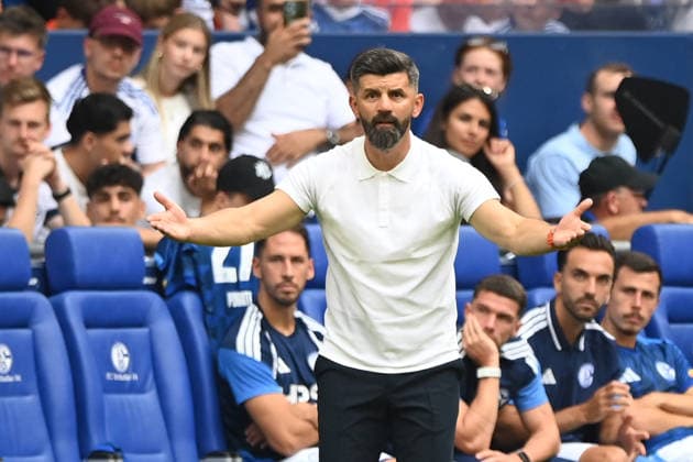 Coach Miron MUSLIC GE Gestures, gesture, gesticulates, Soccer friendly match: FC Schalke 04 vs. Real Madrid 0–3 on August 16, 2026, at the Veltins Arena in Gelsenkirchen, Germany. DFL regulations prohibit any use of photographs as image sequences and or quasi-video.