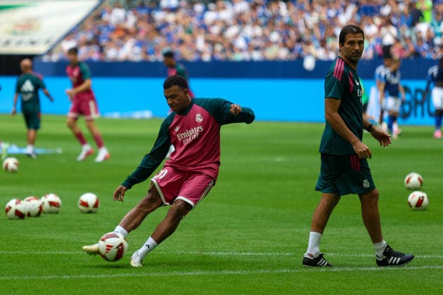 August 16, 2026, GER, Soccer, Men s, Friendly, 2026–2027 Season, FC Schalke 04 vs. Real Madrid CF, Kylian Mbappé (RMA) in action with the ball, solo play Copyright: xSvenxHanischx